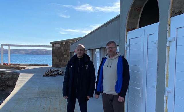 U obilasku plaže u Karlobagu                                                                                                                                                                                                                              